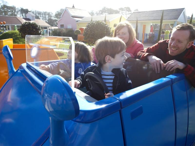 Daddy Pigs Car Ride in Peppa Pig World at Paultons Park
