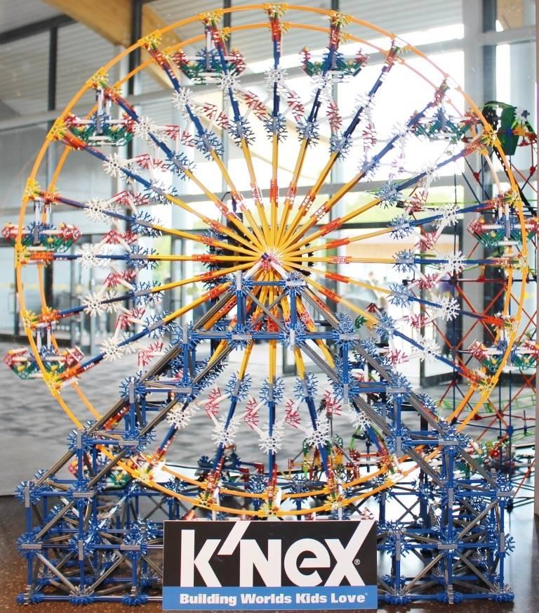 K'NEX ferris wheel